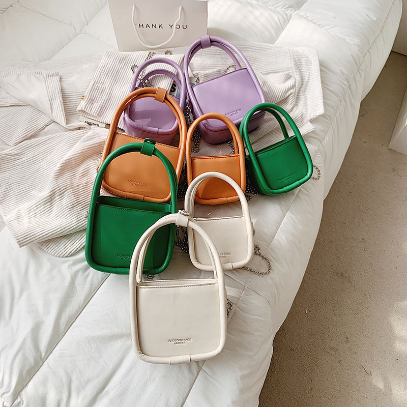 Luxury chain shoulder bag mini square handbag front view